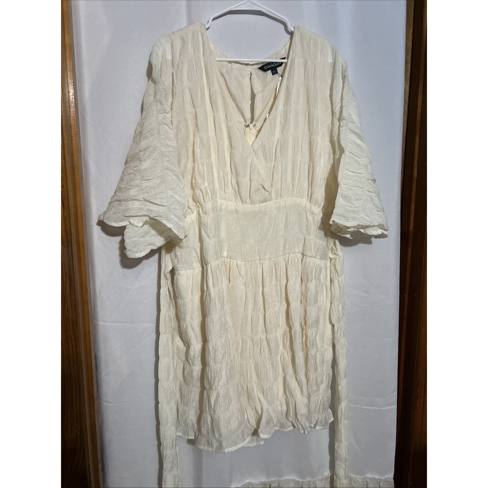 Davi & Dani Women's Cream Textured Lined Romper Size 3XL
